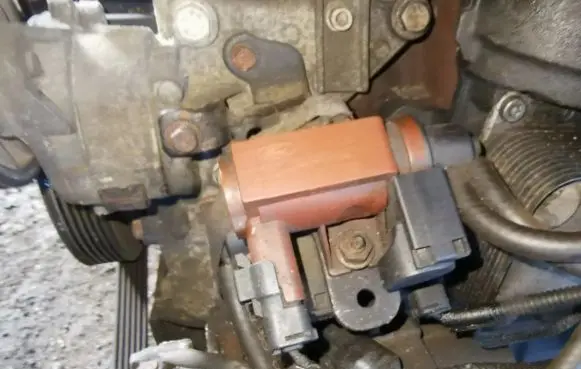 Volvo V50 Turbo solenoid valve 6g9q9e882ca 70177100