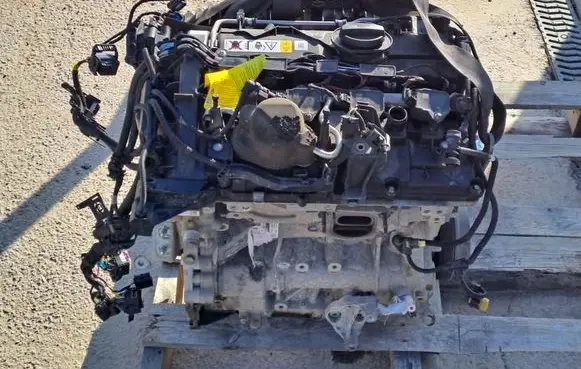 BMW 2 F46 Engine 8632047
