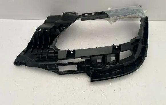 Audi A4 S4 B9 8W Muffler mount bracket/holder 8W0807347D