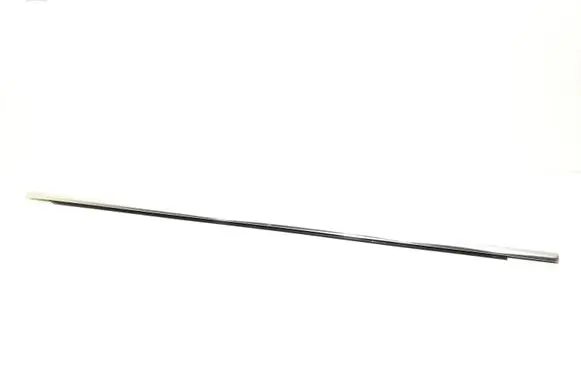 Volkswagen PASSAT B6 Front door glass trim molding 3C4837475