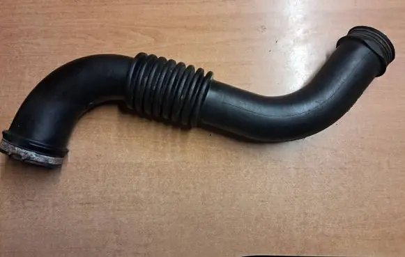 Mercedes-Benz Sprinter W901 W902 W903 W904 Intercooler hose/pipe 9015282182