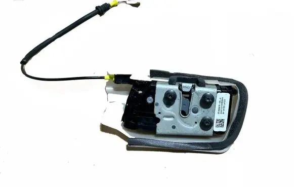 Tesla Model Y Front door lock 150067500A 15332