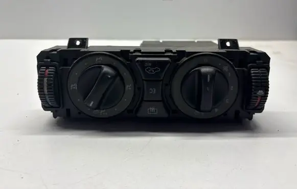 Mercedes-Benz E W210 Climate control unit 2108303185