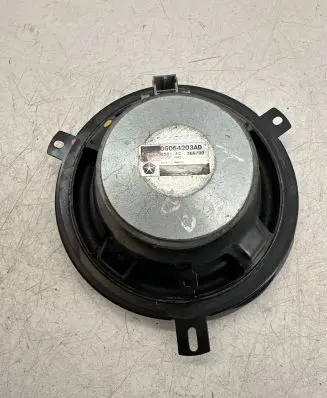 Dodge Nitro Rear door speaker 05064203AD 36670D 8581AC