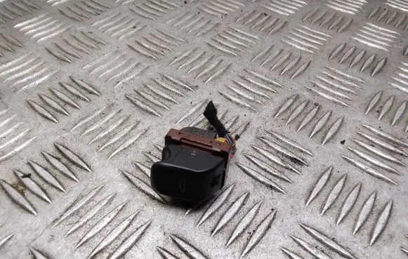 Audi A5 8T 8F Tailgate opening switch 8K0959831A