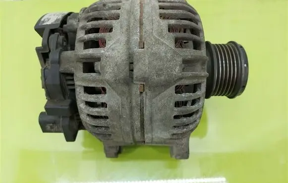 Volkswagen Sharan Generator/alternator 8EL011710791