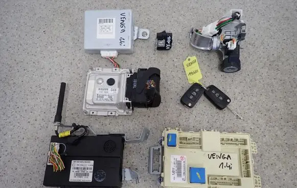 KIA Venga Engine control unit/module 391182B070