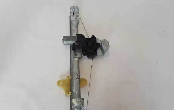 Front window lifting mechanism without motor
