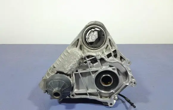 BMW M5 Gearbox transfer box case 8098422