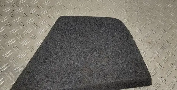 Trunk/boot floor carpet liner