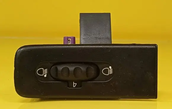Renault Laguna I Headlight level height control switch 7700822799