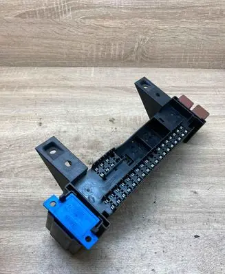 Renault Clio I Fuse box set 7703197669