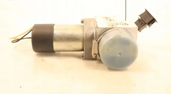Volkswagen Phaeton Tailgate hydraulic pump motor H670074015K