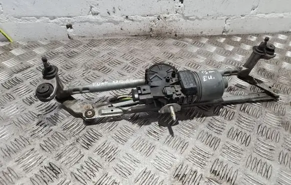 Volkswagen Polo V 6R Front wiper linkage and motor 0390241566 6R1955119