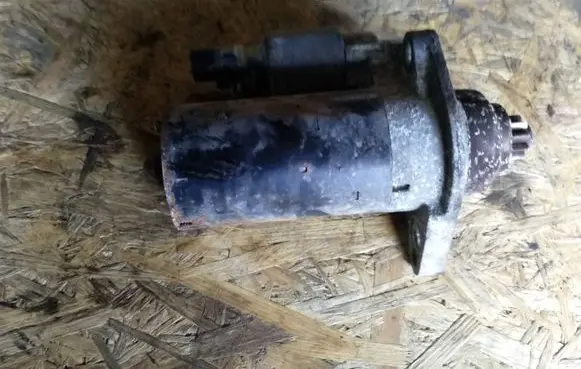 Volkswagen PASSAT B6 Starter motor