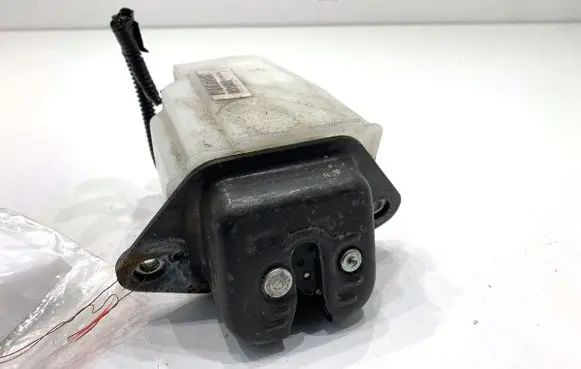 Honda Civic Tailgate exterior lock
