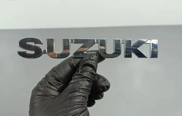 Suzuki SX4 S-Cross Manufacturers badge/model letters 
