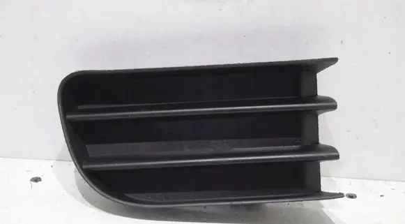 Renault Megane II Front bumper lower grill 8200115120