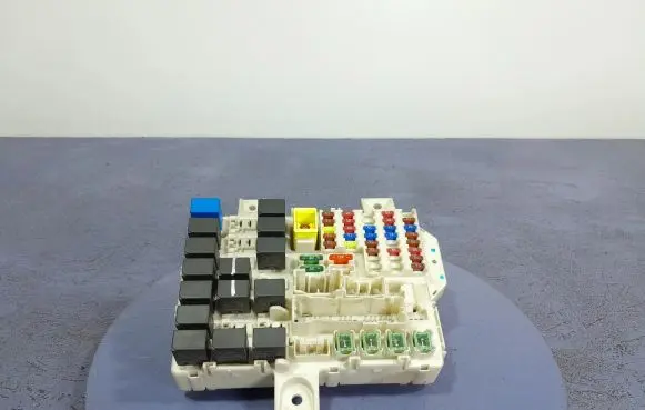 Mitsubishi Colt Fuse box set 8565A174
