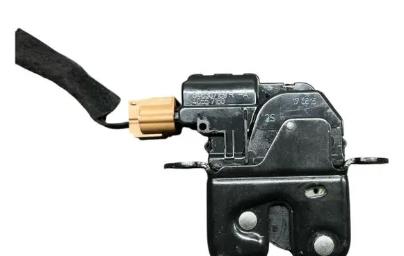 Renault Captur Tailgate lock latch 846307169R 40557160