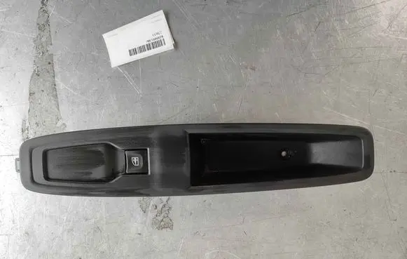 Renault Zoe Electric window control switch 829505138R