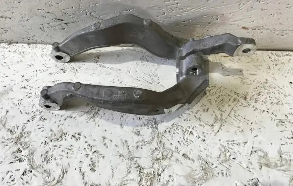 Volvo S90, V90 Front control arm