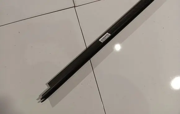 Alfa Romeo 159 Front door glass trim molding J0760894534DX
