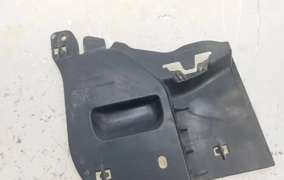Seat Leon (5F) Side bottom protection 5Q0825271A