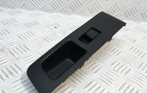 Nissan X-Trail T31 Electric window control switch 80961JG4