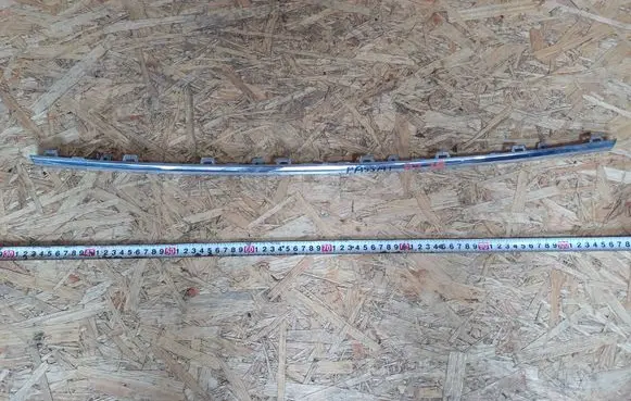 Volkswagen PASSAT B7 Front bumper splitter molding 3AA853765