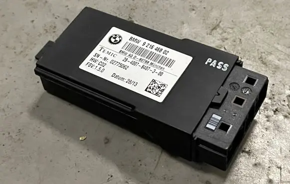 BMW X5 F15 Seat heating relay 9216468 02775062 2844078407300
