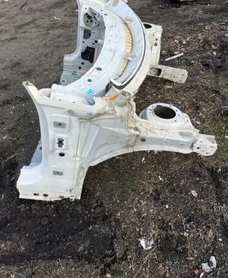 BMW 2 F45 Front quarter panel 
