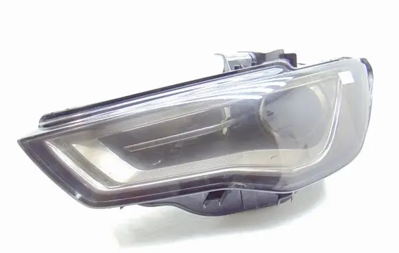 Audi A3 S3 8V Headlight/headlamp 8V0941043A