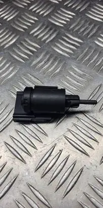 Audi A6 S6 C5 4B Brake pedal sensor switch 19322007 17154 3B0945511A