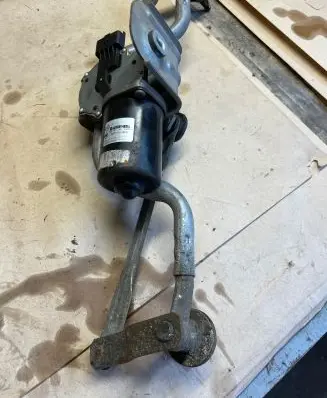 Peugeot Expert Front wiper linkage and motor 400456580 122362019 410556