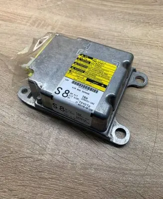 Toyota Verso Airbag control unit/module 891700F120 220591102
