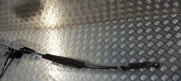 Volkswagen Golf V Gear shift cable linkage