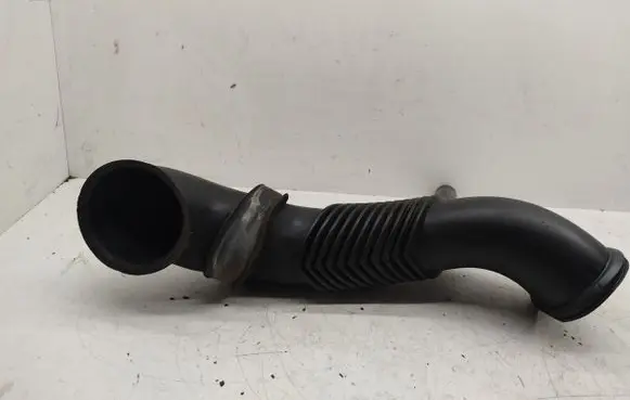 Audi Q7 4L Air intake duct part 7L6129609