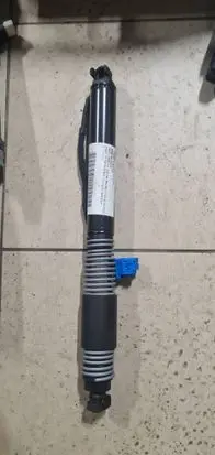 BMW 5 G30 G31 G38 Tailgate strut 7366404 17802010 700086