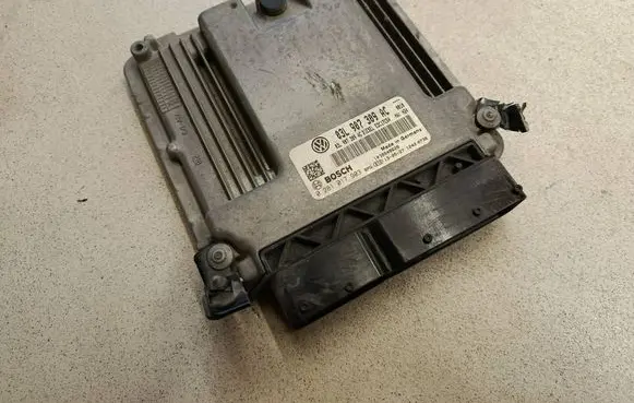 Volkswagen Amarok Engine control unit/module 03L907309AC 0281017903