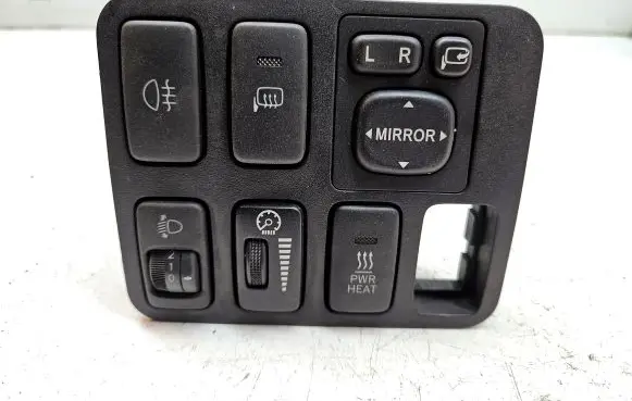 Toyota Land Cruiser (J120) A set of switches 