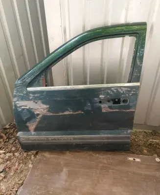 Jeep Grand Cherokee (WK) Front door