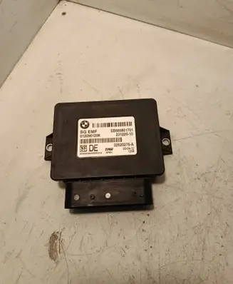 BMW 5 F10 F11 Hand brake control module 6858017 0120961208 32620276A
