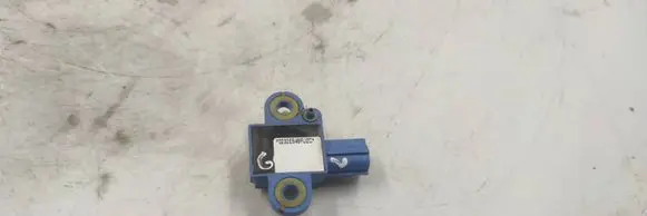 Volkswagen Golf V Airbag deployment crash/impact sensor 1K0955557A 0232ES48FUZC