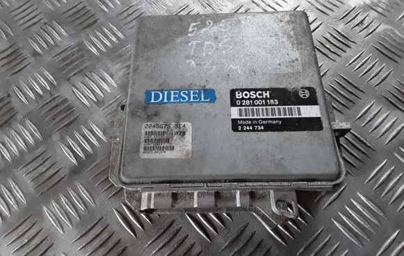 BMW 5 E34 Engine control unit/module 0281001183 2244734