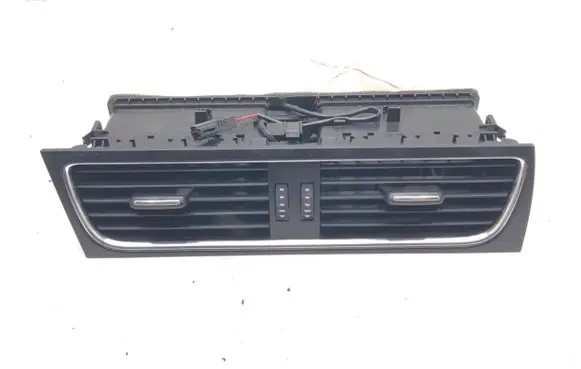 Audi A5 8T 8F Dashboard side air vent grill/cover trim 8T1820951C