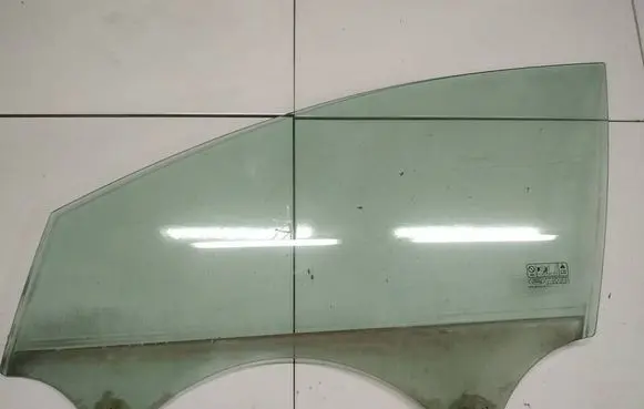 Ford Mondeo MK IV Front door window glass four-door as2