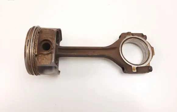 Lincoln Navigator Piston with connecting rod