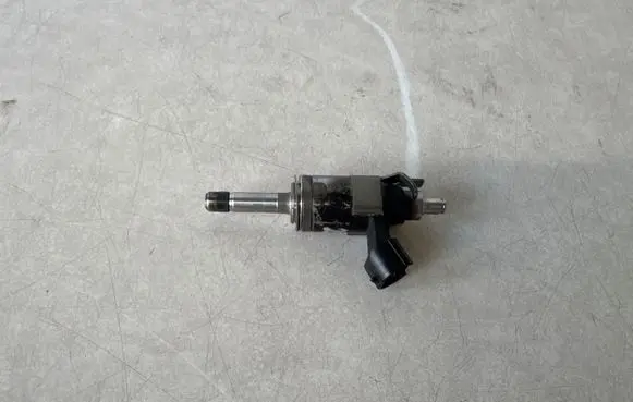 Ford Mustang VI Fuel injector Jr3e9g929bb