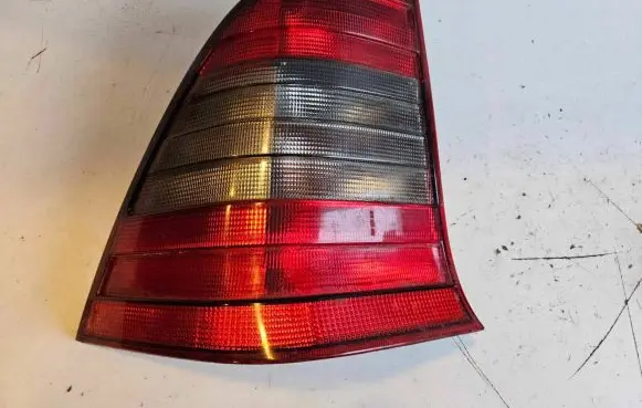 Mercedes-Benz C W202 Rear/tail lights 14653100